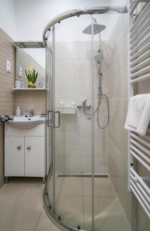 Free Parking! Linden Apartment, Ac, Smart Tv, Wifi Budapeste Exterior foto