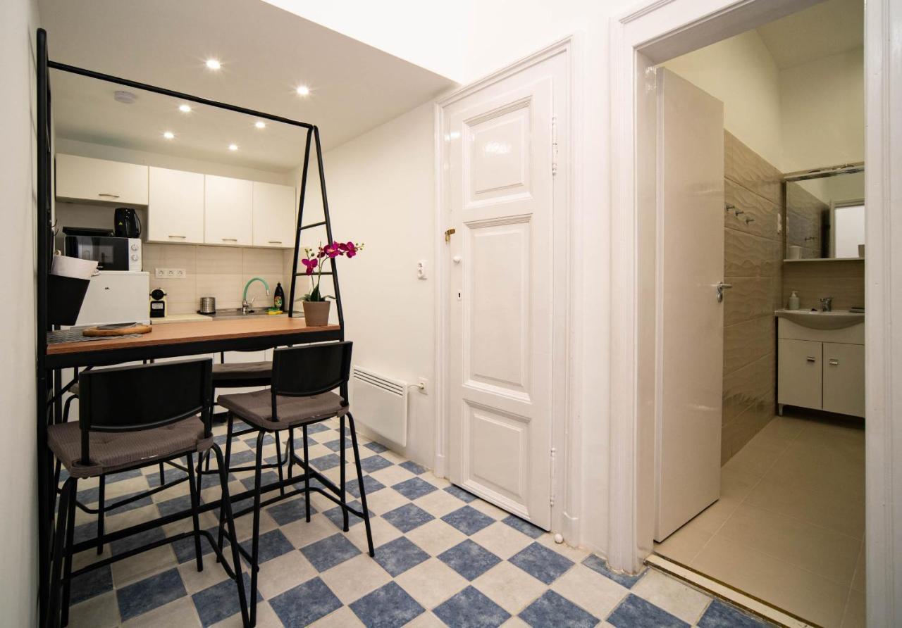 Free Parking! Linden Apartment, Ac, Smart Tv, Wifi Budapeste Exterior foto